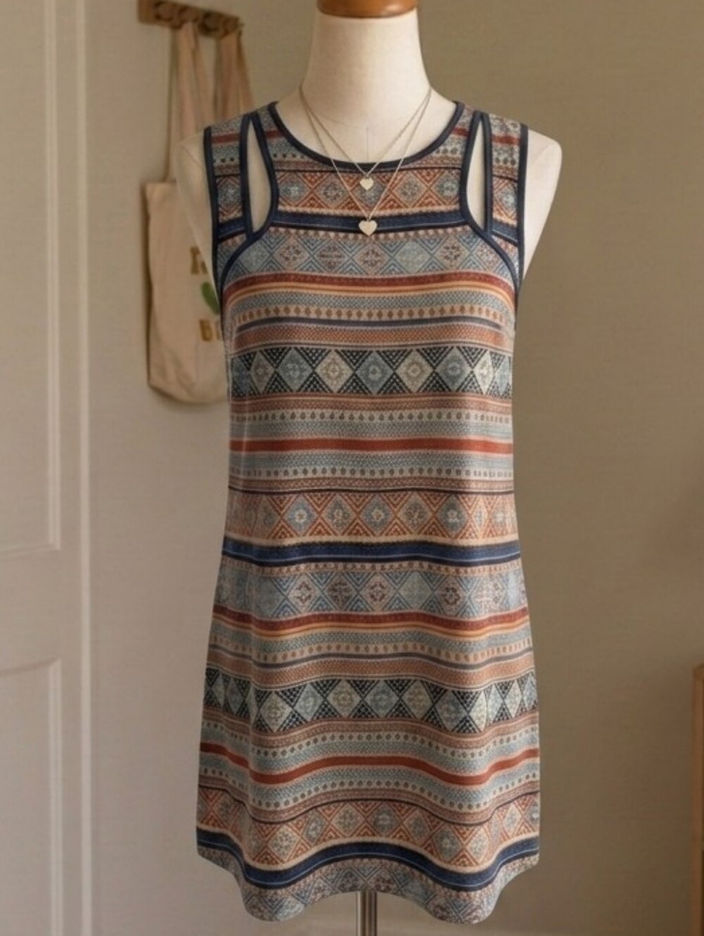 Skies Are Blue Sleeveless Tribal Print Lightweight Spring Mini Dress Small